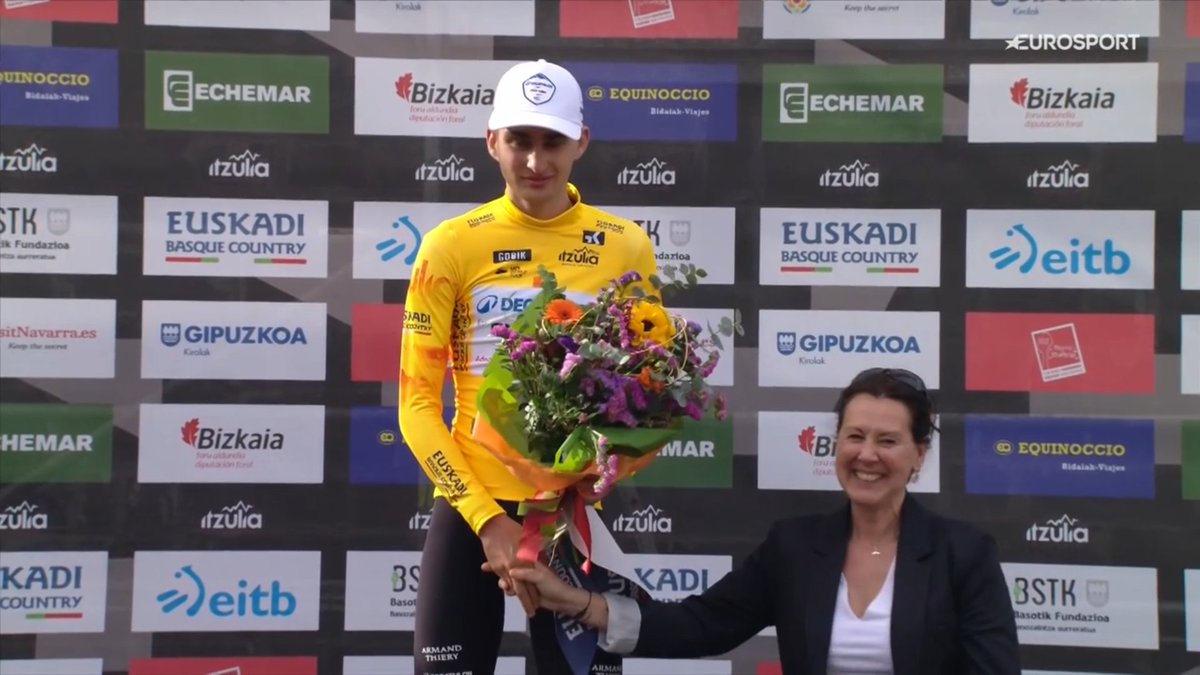 Le Gruppetto tweet media