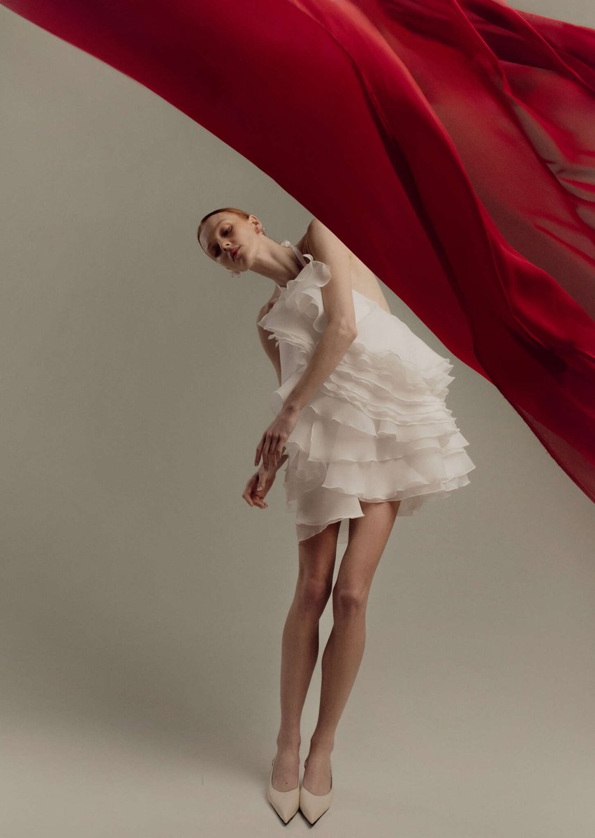 kendam_com's tweet photo. Ouma Bridal Spring 2027 collection -Alluvia- presented at New York Bridal Fashion Week (April 7, 2026) https://t.co/5QfY6FqMU2
#Ouma #Bridal #BS26 #NewYork #Bridal #Wedding #FashionWeek #Kendam https://t.co/6x0IjsLkMS