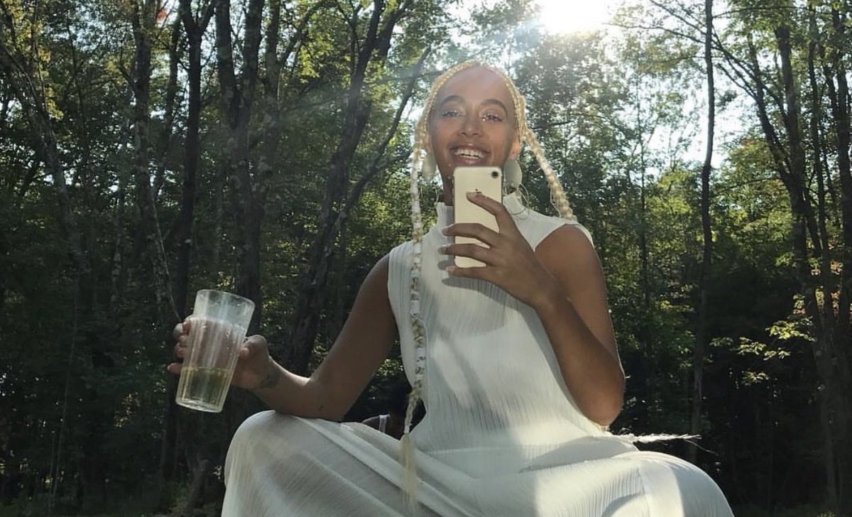 solange hourly tweet media