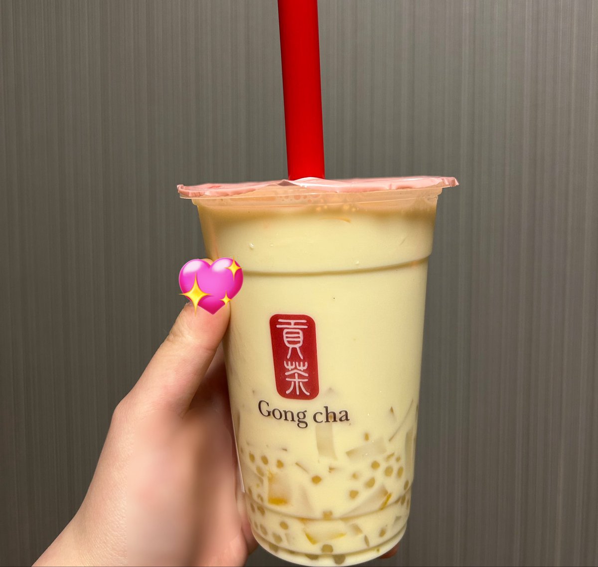 fe5zv1's tweet photo. ゴンチャ新作モバイルオーダーでげっと！美味しい、特にミニパールよかった♡
でも個人的にはマンゴー杏仁、いちご杏仁の方が好きだった（ ;  ; ）ゴンチャの杏仁がめっちゃ好きなんだと思う！笑 https://t.co/6iKOwxOtCE