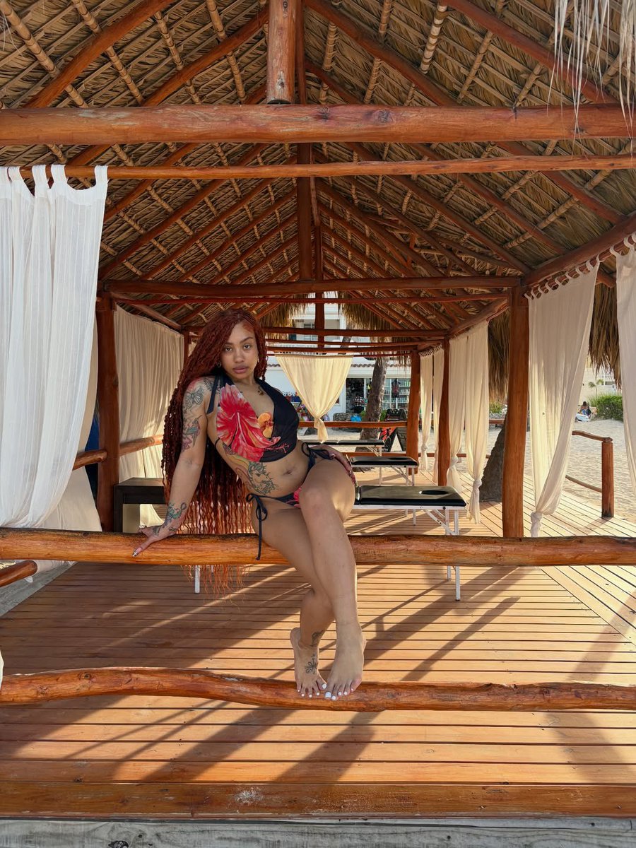 unfeetgettable tweet media