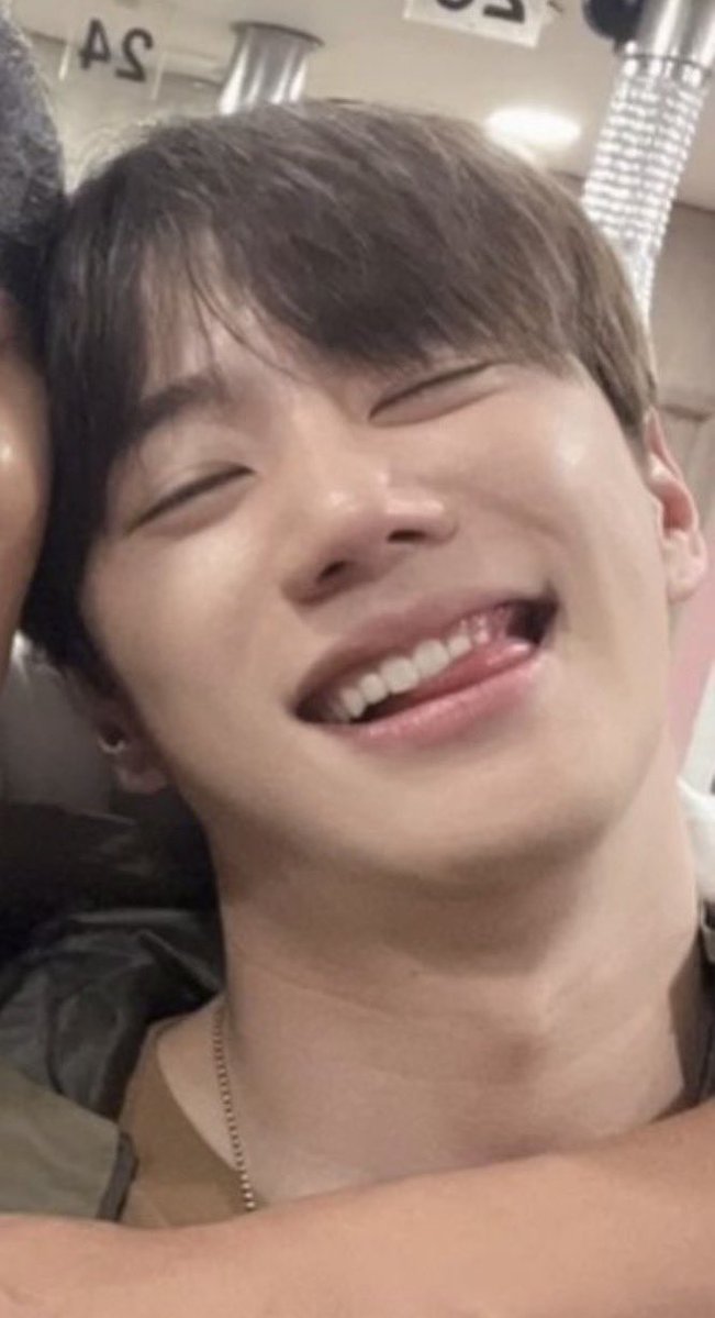 다엉이 tweet media