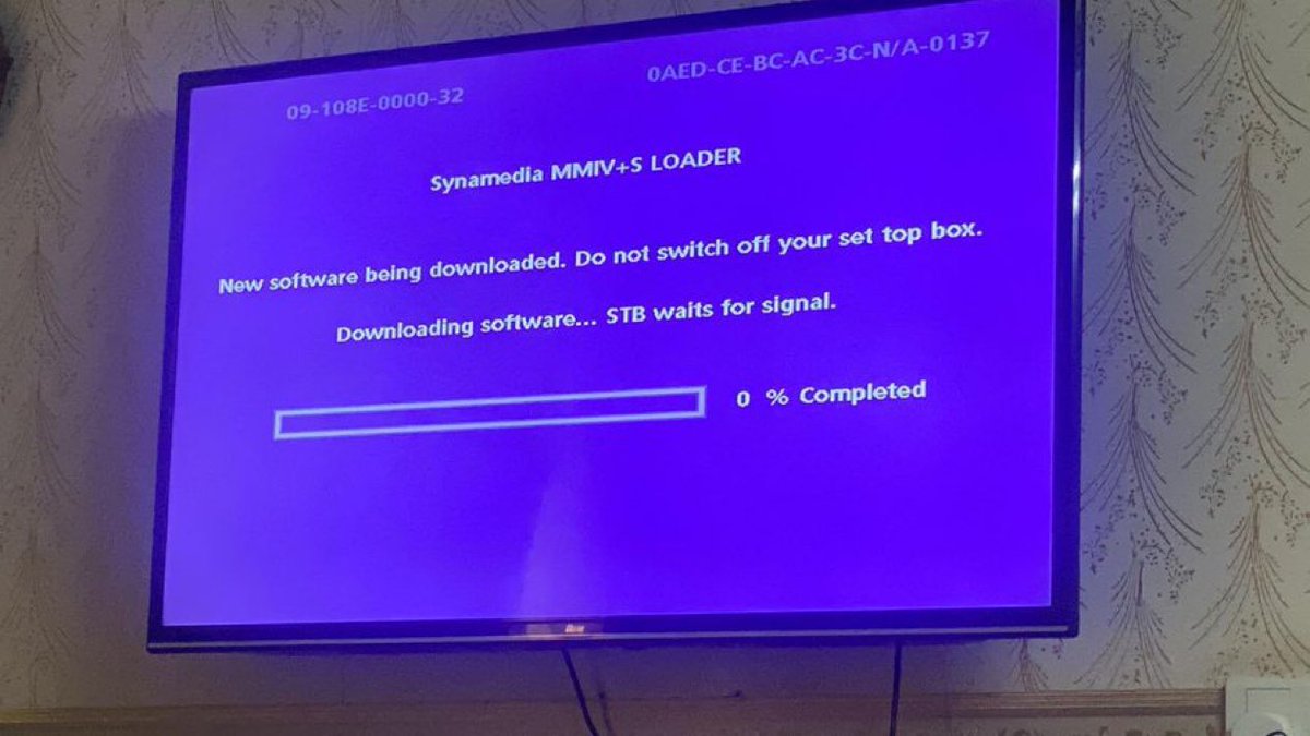 std4884's tweet photo. نود إفادتكم بأنه تم إصدار تحديث جديد لأجهزة استقبال beIN .

لضمان تجربة مشاهدة سلسة، نوصي بتشغيل جهاز الاستقبال قبل وقت كافٍ من بدء المباريات، وذلك لإتاحة الفرصة لإتمام عملية التحديث تلقائيًا https://t.co/l54KFZ9LLM
