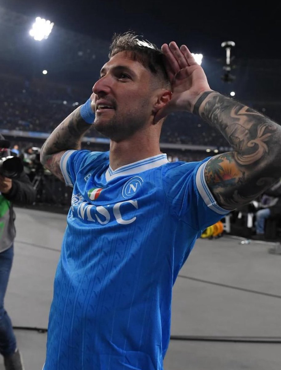 🌋🩵Vesuvio tweet media