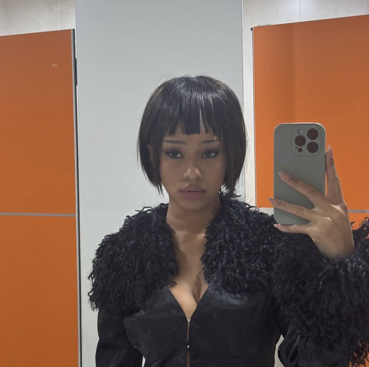 icy loves manon tweet media