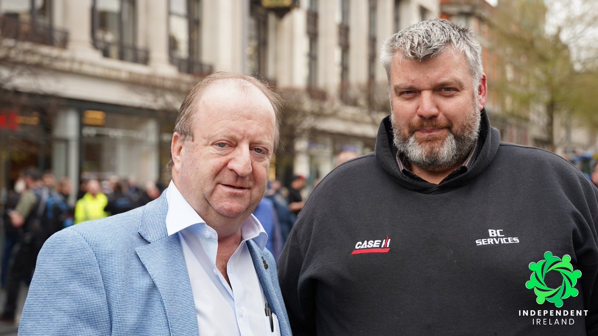 independent_ire's tweet image. Party Leader Michael Collins TD and Agriculture Spokesperson Michael Fitzmaurice standing with the people who are the the coalface and suffering as a result of the Government's failure to address an escalating crisis. #fuelprotest #fuelprotests #carbontax

@MichaelC_IND_TD