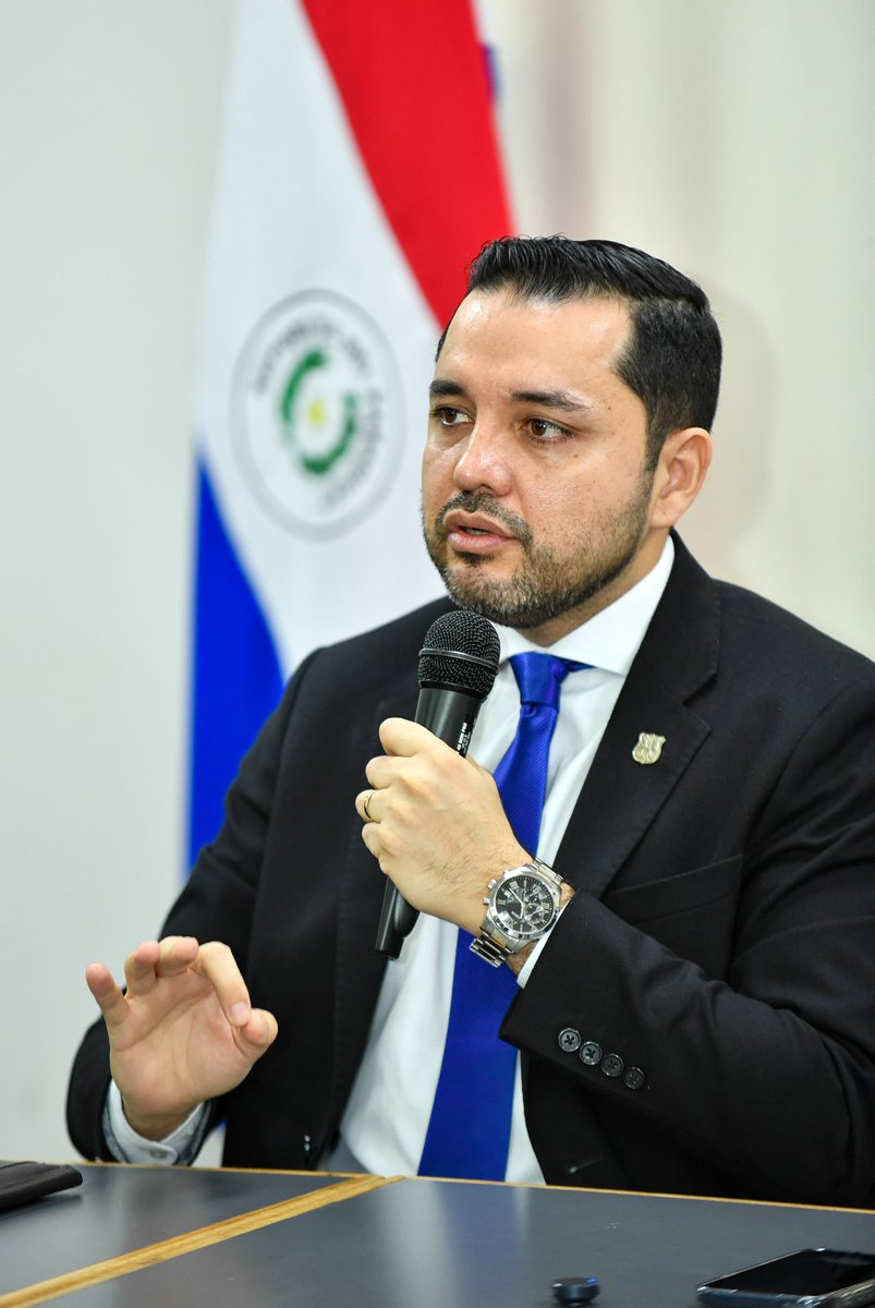 Luis Bello tweet media