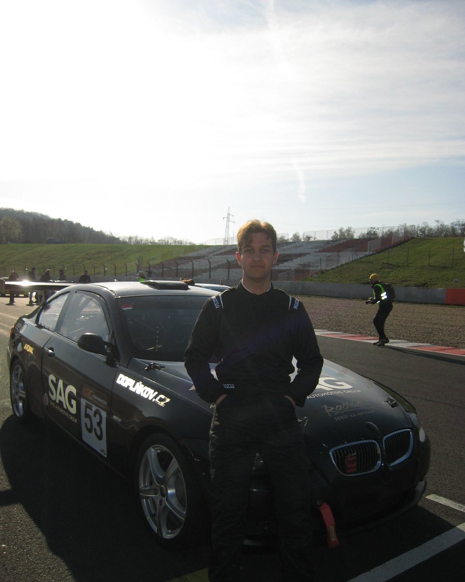 Hendryk_55's tweet photo. Last week I had my racing debut in endurance racing.
It was very successful I secured together with my team the 2nd Place in class and had the fastest lap time of my team. 🥈💪

I finally made it from sim to real and this is only the beginning!

#racing #motorsports #race https://t.co/kFhCThdIKN
