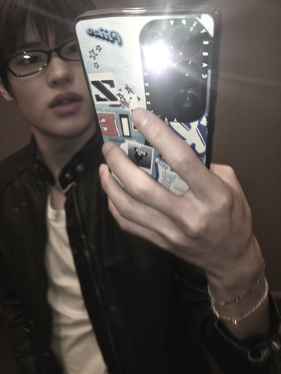 𖾕𖾝꙼ᩚ𛲕𖾟 tweet media