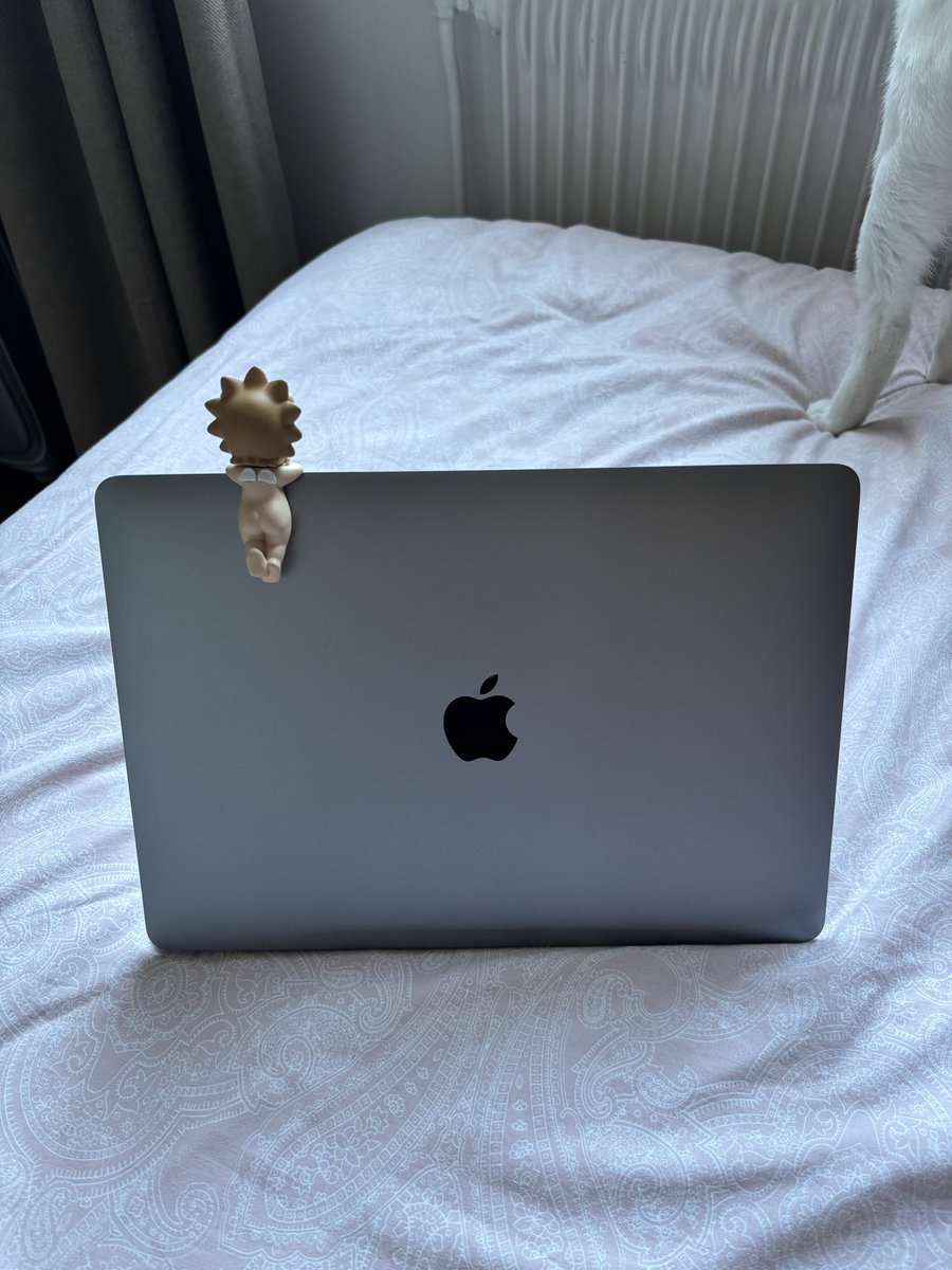 elolry_'s tweet photo. Une histoire en 4 étapes 🥲🥲🥲🥲 https://t.co/dcUOUsgBOf