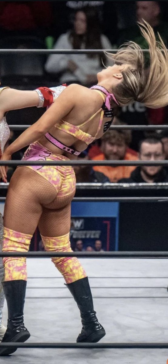 wweazz's tweet photo. Anna Jay https://t.co/u3b25l768j