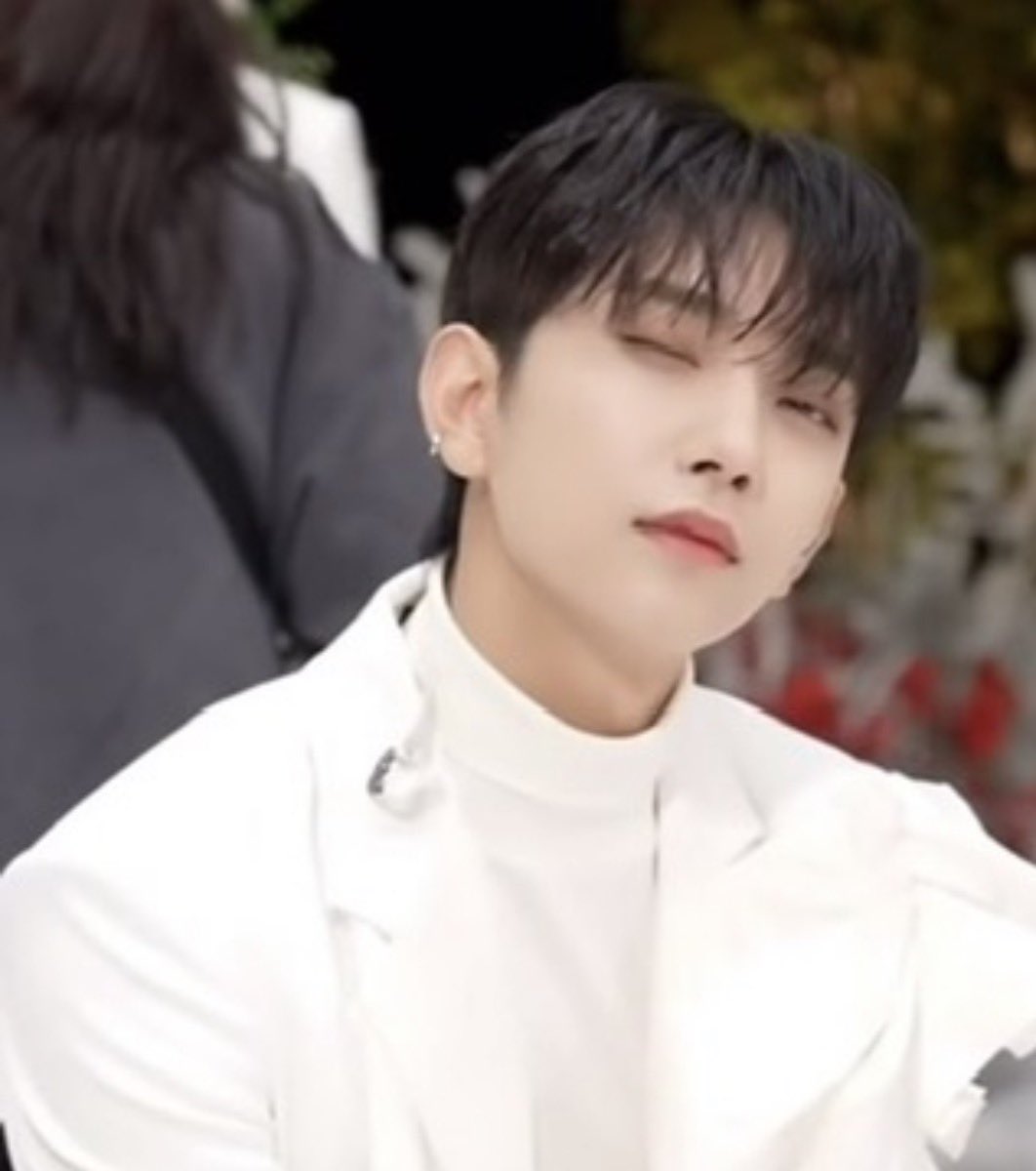 땀이 .. tweet media