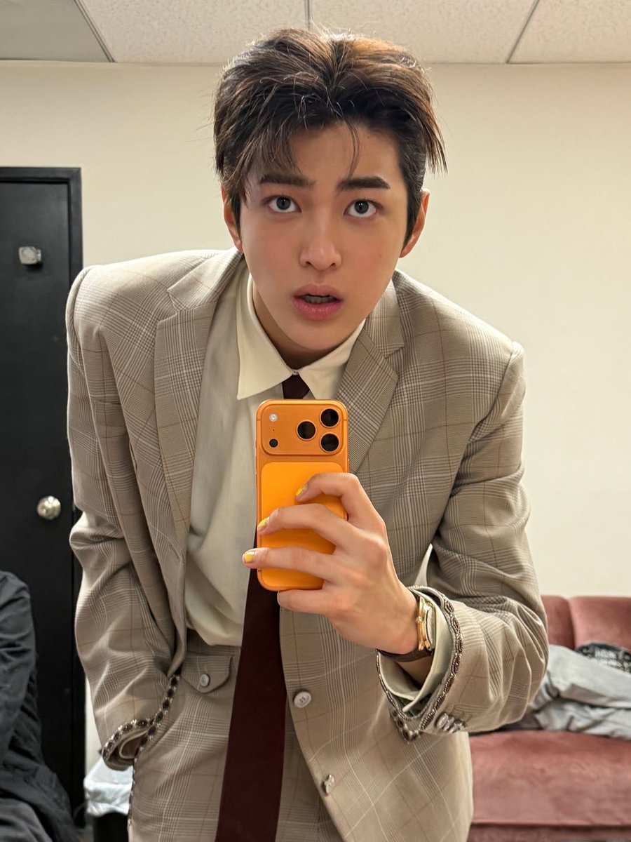 nara 🍓 tweet media