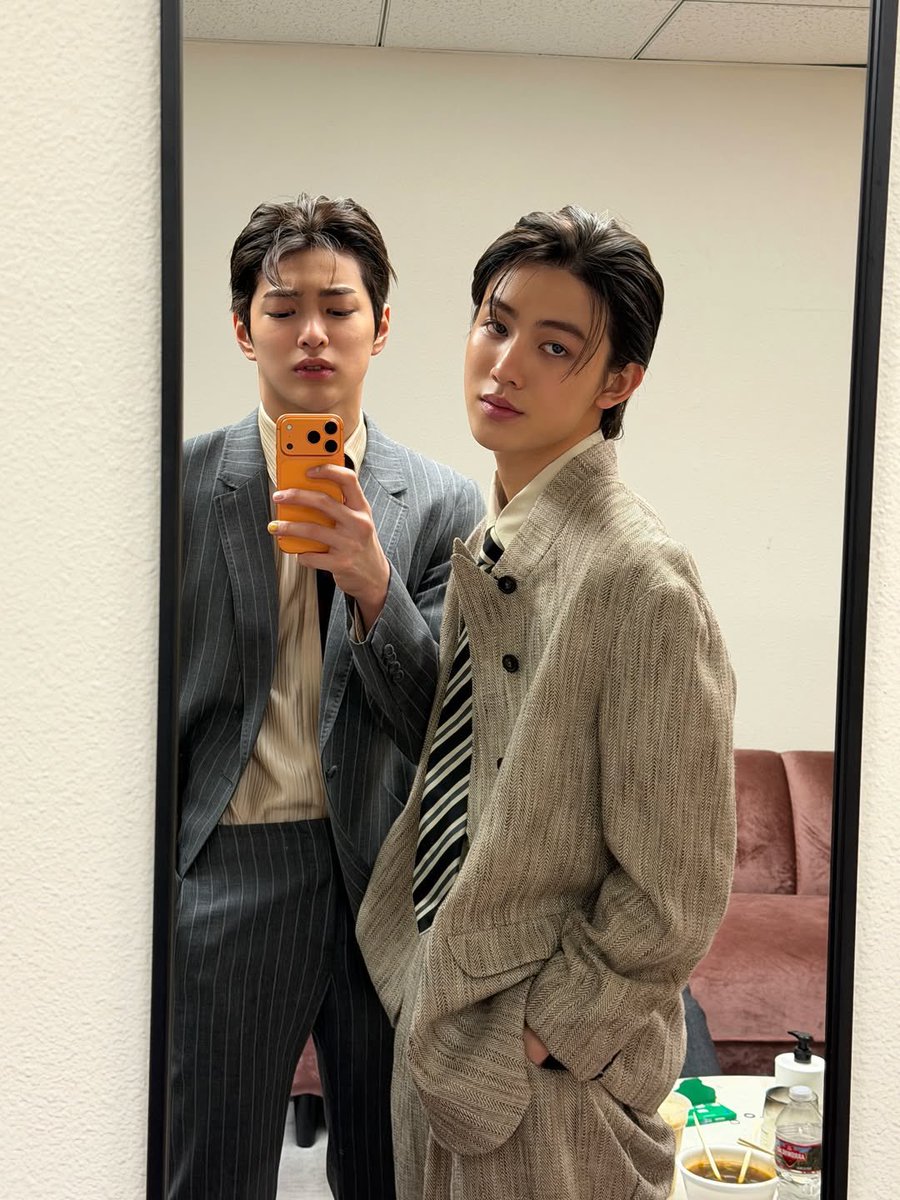 nara 🍓 tweet media