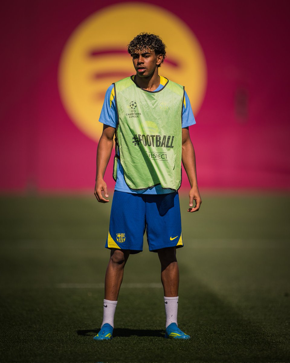 fcbarcelona_ara's tweet photo. موعد متجدد مع ليالي الأبطال ✨

⏳ @ChampionsLeague https://t.co/EhQFvFjh8M
