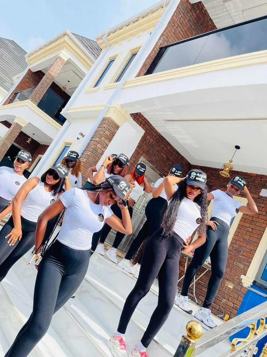 Oyo Affairs tweet media