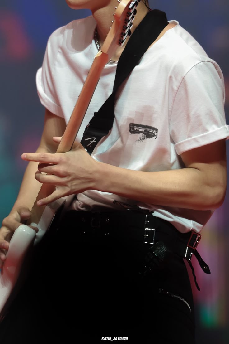 zENa⁷ | on limit, I'll fb soon tweet media