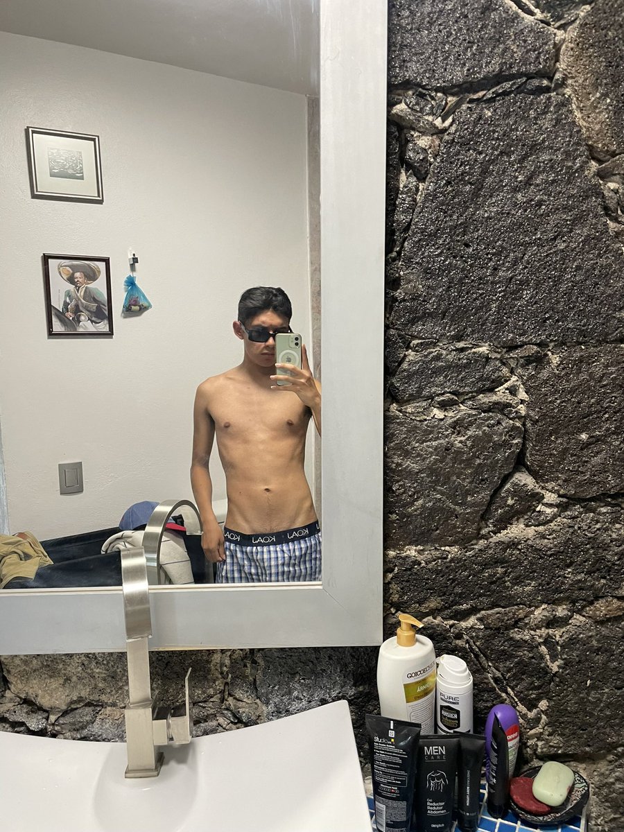 danngalvanxxx's tweet photo. 😊

Rt si la quieres ver sin el emoji.🔥

https://t.co/r740O8ttbv https://t.co/WOctqe5GhN