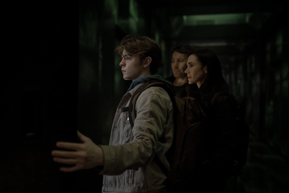 Второй сезон «Тёмной материи» стартует 28 августа

Фантастический триллер с Джоэлом Эдгертоном рассказывает о физике, который путешествует по параллельным реальностям с помощью загадочного «Ящика».

В сезоне будет 10 эпизодов, релиз на Apple TV. Финал покажут 30 октября.