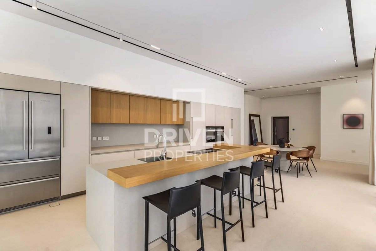 Panic Selling tweet media