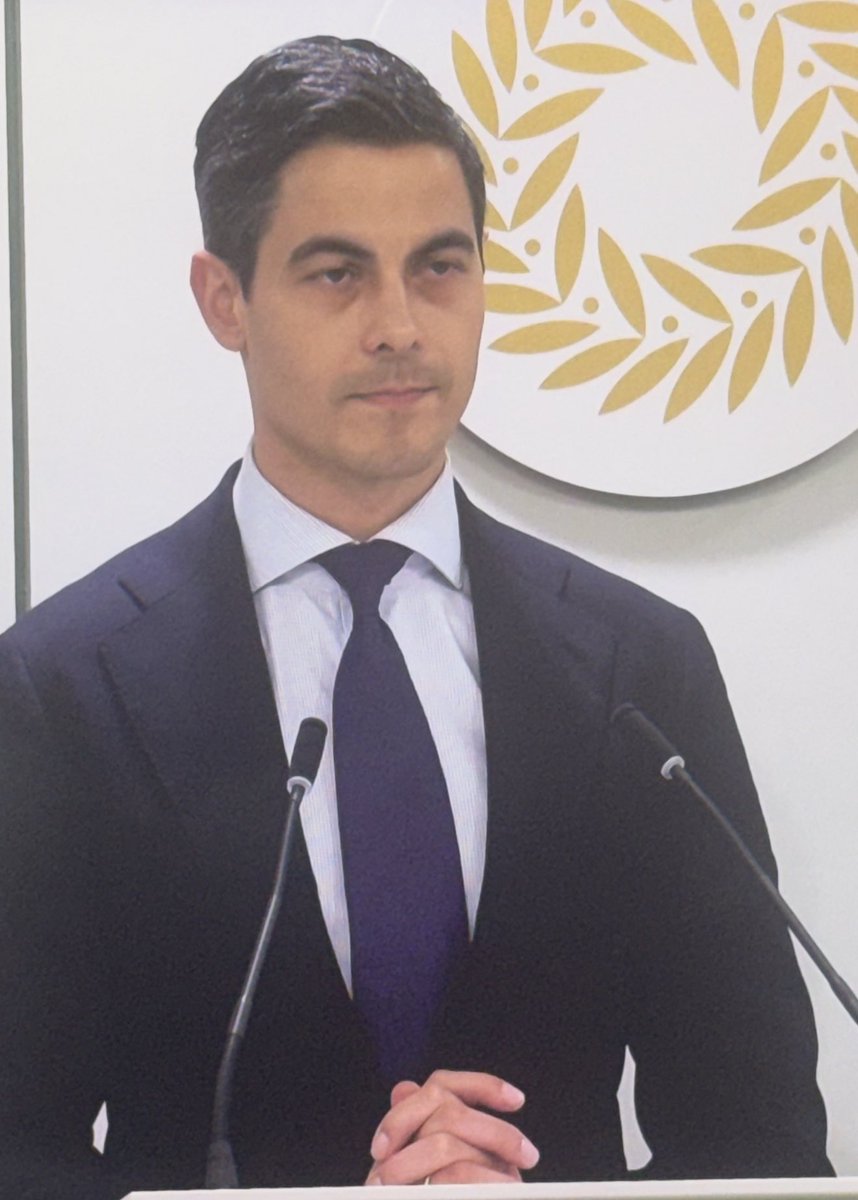 Vivscontent tweet media