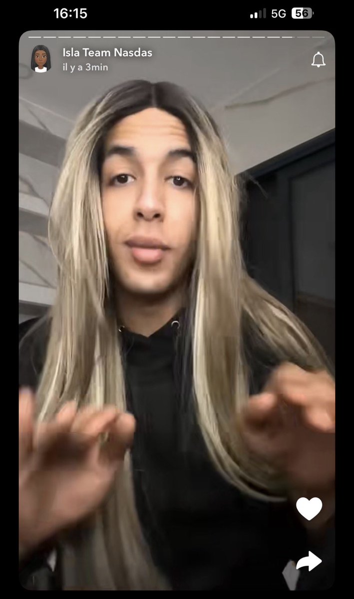 Mouna croqueuse 2 teton tweet media