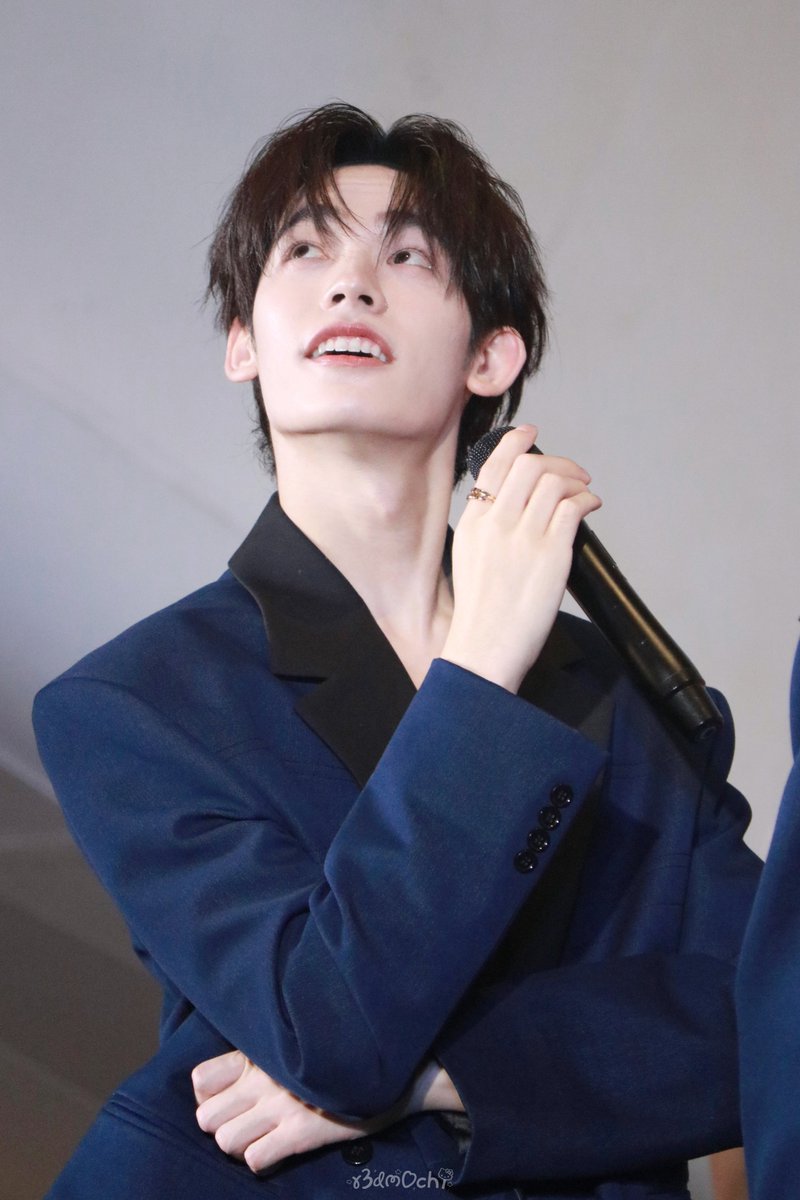 nongred🫕* tweet media