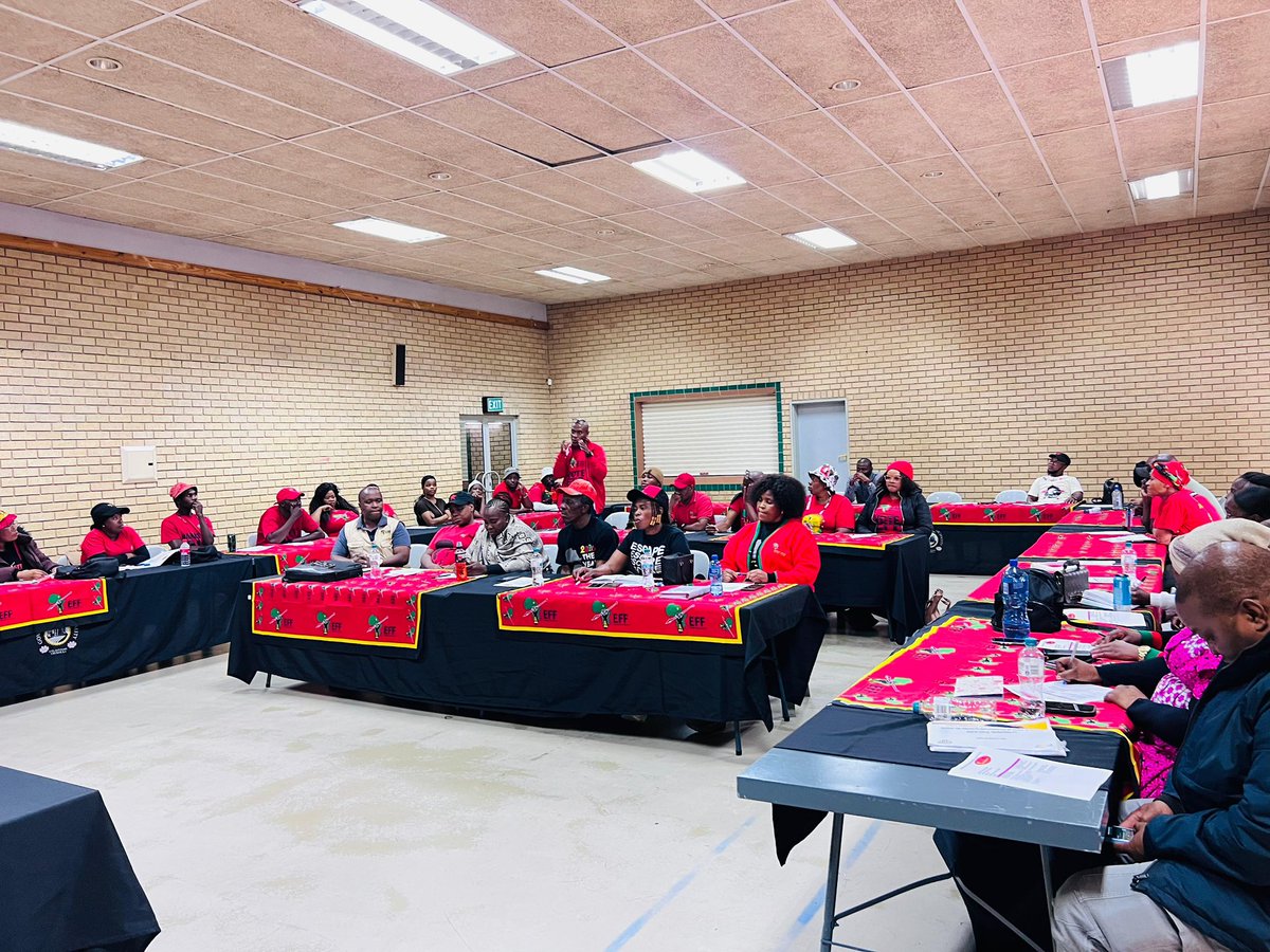 MpumalangaEff's tweet photo. ♦️In Pictures♦️

EFF Govan Mbeki 1st Subregional Elections Task Force Meeting convened by Subregional Convener, Commissar Khosi Mkhonto at Lillian Ngoyi Hall in Secunda. 

The purpose of the meeting was converting Subregional structure to Election structures. 

#RegisterToVoteEFF In The 2026 Local Government Elections On The Following Link: https://t.co/EelAtJovg7