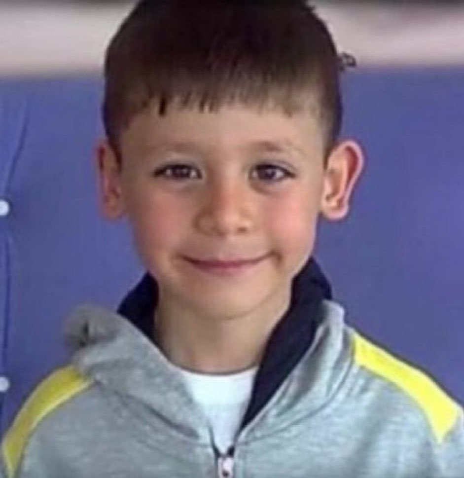 (fan) REAL MADRID FANS 🤍 tweet media