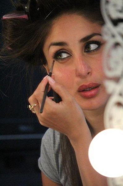 Kareena Kapoor Khan fan tweet media