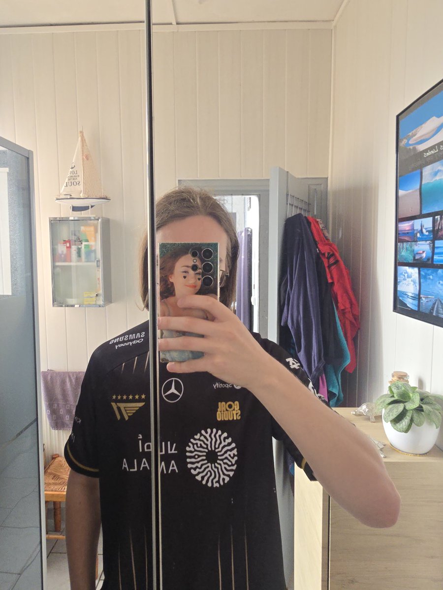 KC HWAYMIN tweet media