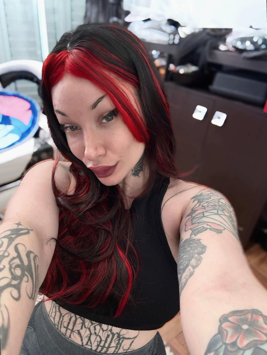 Camila Moo tweet media