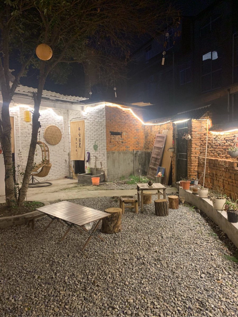 Aaqwerty tweet media