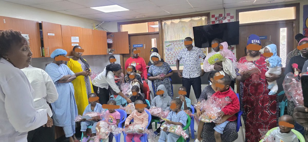 KNHprimecare's tweet photo. 💛 Spreading light, one pack at a time.
 
Today, Maisy Juma (President, Letters of Light) and her incredible friends: Wanjiru, Wangeci &amp; Ann from Rusinga Schools, Lavington visited our young patients at Prime Care Centre Ward 9A, accompanied by their supportive parents. (1/3) https://t.co/tCgi7OI7eI