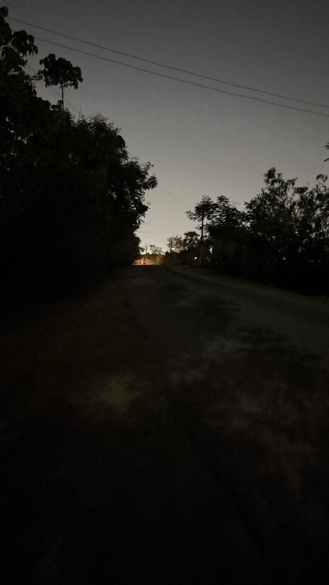 KDEVIDAS5's tweet photo. @GHMCOnline Street lights not glowing at Chintalchervu lake bund (from Ambedkar statue to RTC Bus depot Chengicherla) frequently, Boduppal Circle. https://t.co/KwT2Z0xXi2