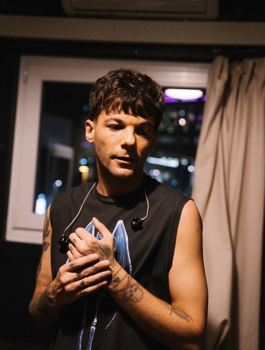 moon 🌻🍋 tweet media