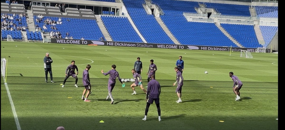 talking_toffees's tweet photo. Can’t speak highly enough of Everton’s Junior Fans Takeover events for this week 👏🏻

@GiuliaBould done a great job getting the kids involved before the players came out

A whole host of children’s activities inside the stadium after training, all for free 👍🏻

Superb @Everton 🔵 https://t.co/BEwvaTCz4z