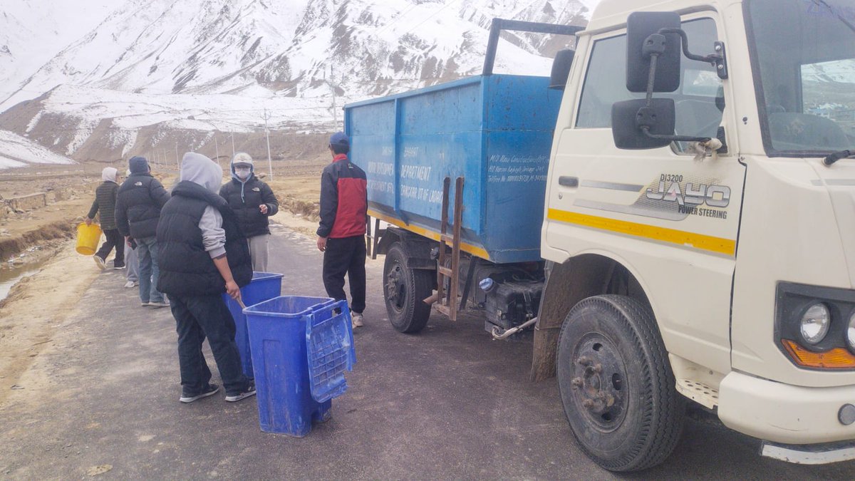 RDD Zanskar, in collaboration with GHSS Padum,conducted a cleanliness drive in the school campus &amp; surrounding areas.
The initiative was led by the Principal, teachers,students &amp; staff, promoting the vision of a clean &amp; green Zanskar. 
<a href="/lg_ladakh/">LG Ladakh</a> <a href="/ashishkundra/">Ashish Kundra</a> <a href="/dc_Kgl/">Deputy Commissioner/DEO Kargil</a> <a href="/CRPaatil/">C R Paatil</a>
