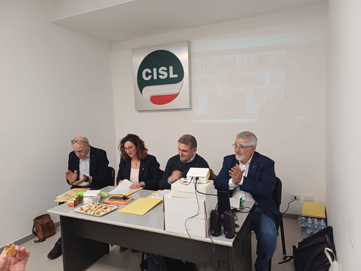CislAgclen's tweet photo. In corso il Comitato Esecutivo della #Cisl Agrigento Caltanissetta Enna aperto dalla relazione della Segretaria Generale, Carmela Petralia. Concluderà il Segretario Generale Cisl Sicilia, Leonardo La Piana. 

@CislSicilia https://t.co/LgVGBkFsUK