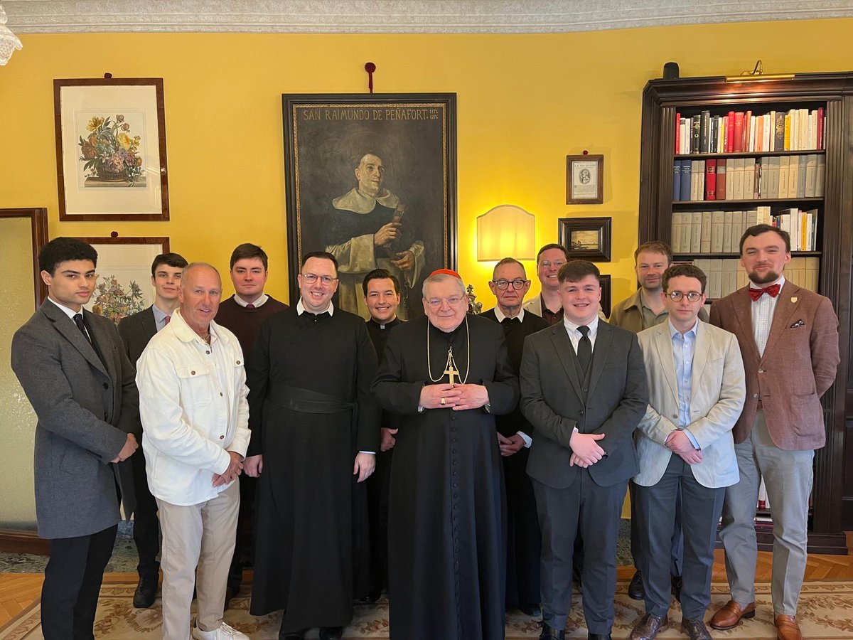 YorkOratory's tweet photo. Some of the Brothers of the Little Oratory are on pilgrimage in Rome, with Fr Richard and Br Paul. Today they had the honour of meeting His Eminence Cardinal Burke. https://t.co/gWEIprPYUO