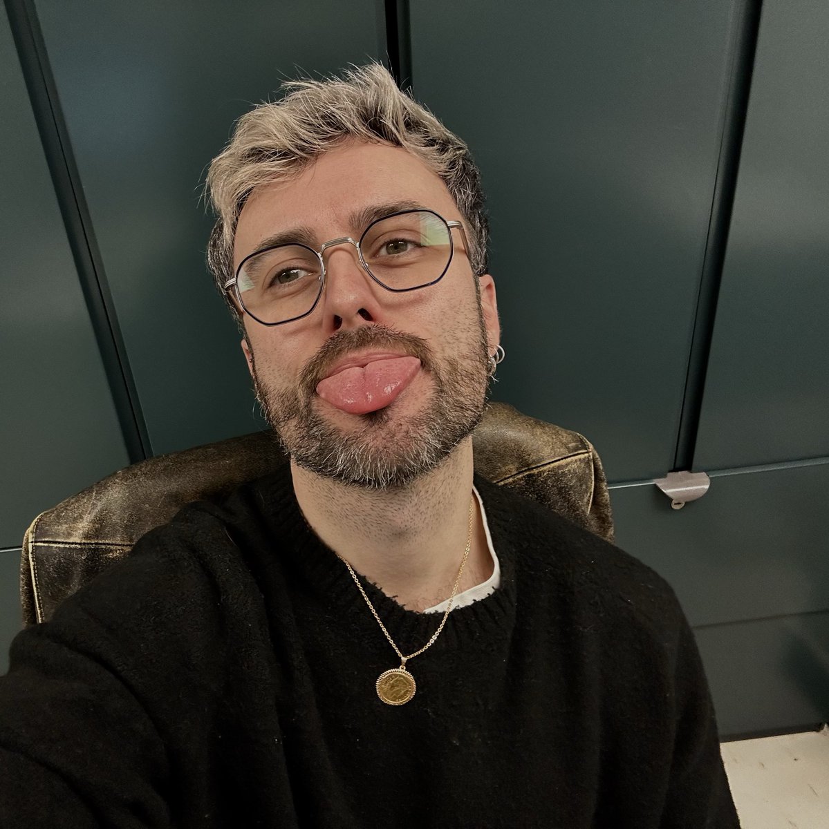 alexx 🦦 tweet media