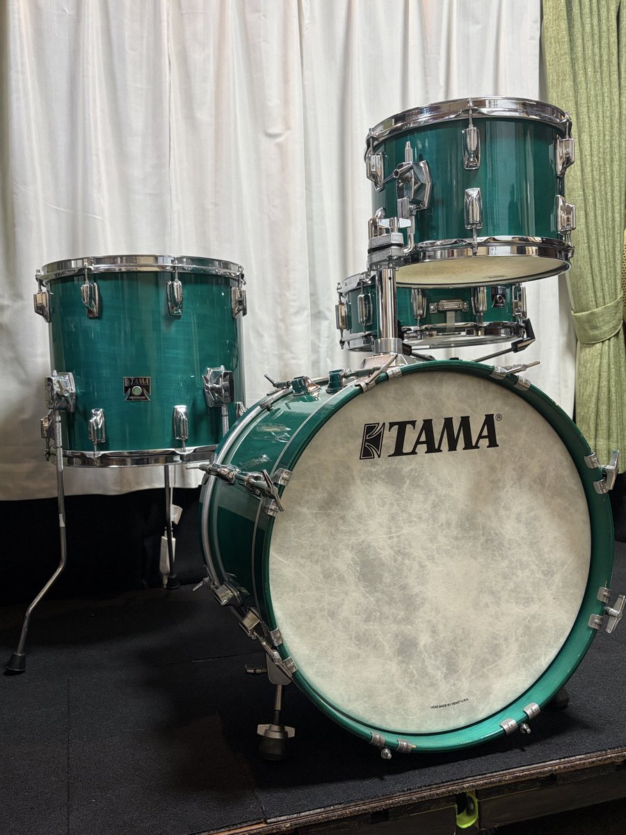 〜TAMA SUPERSTAR BOP KIT〜

14"×5"  Snare Drum (’83)
12"×8"  Tom Tom (‘83)
14"×13" Floor Tom (’84)
18"×14" Bass Drum (‘83)

ますます14"×14"のフロアタムが欲しくなってきたぞ🔥
