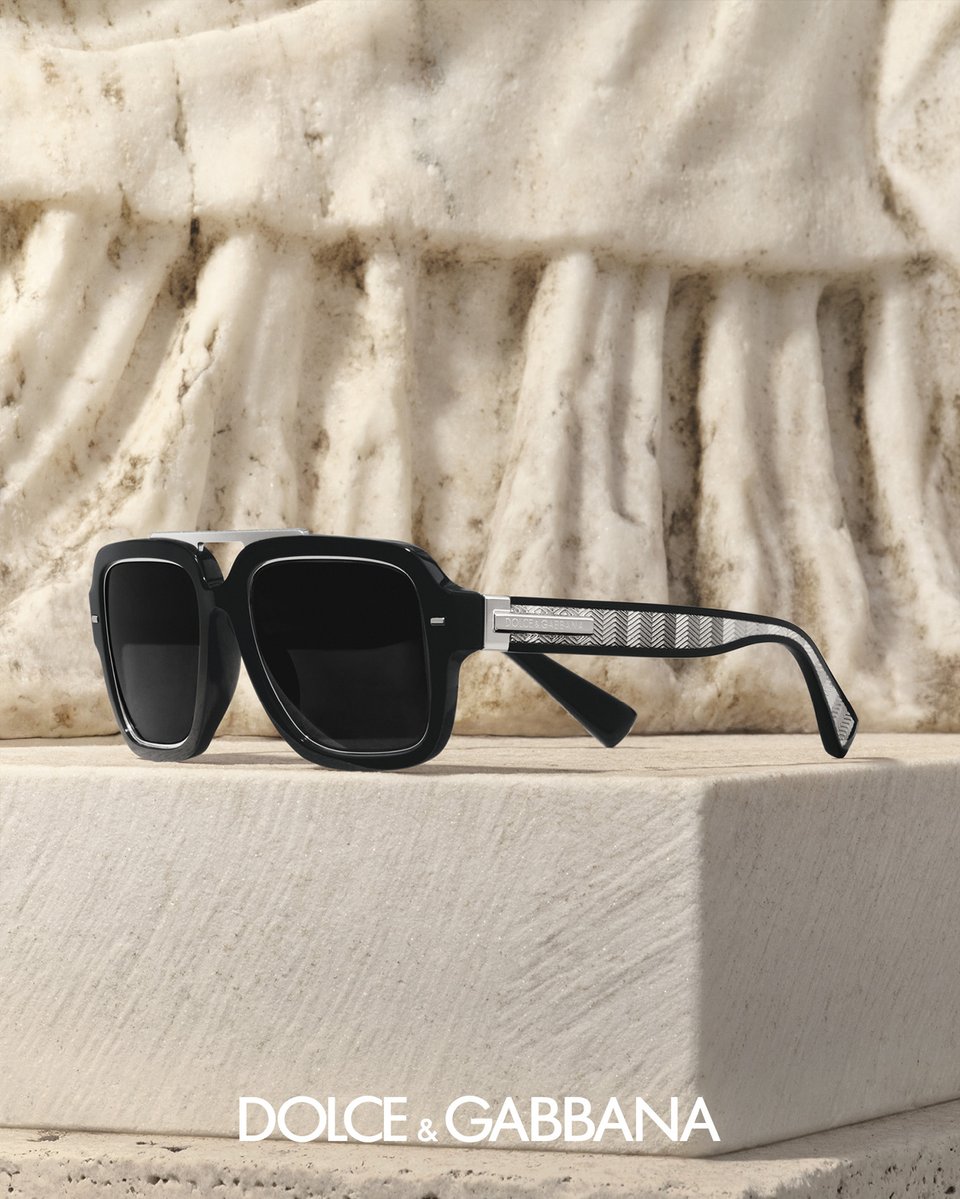 dolcegabbana's tweet image. Sartoria Sunglasses expresses #DolceGabbana signature codes through a sharply defined aesthetic. 

Discover more at bit.ly/DGEyewearMenSS…

#DGSS26 #DGEyewear