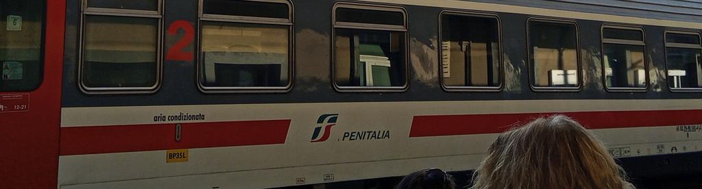 ikarus__3's tweet photo. ho preso proprio un treno del caxxo https://t.co/sRx20p5yzH