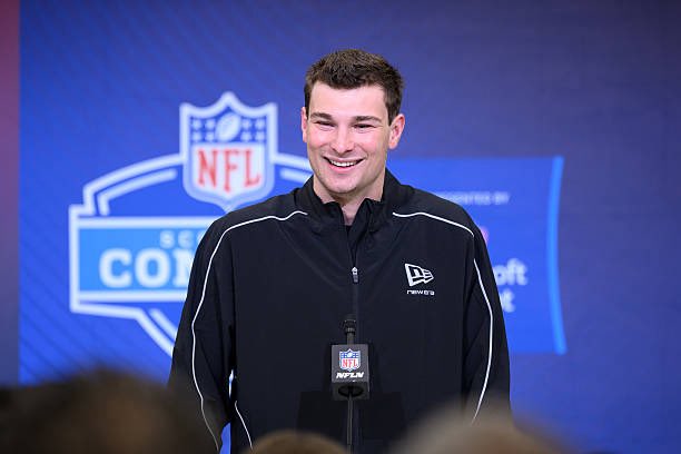 Adam Schefter tweet media