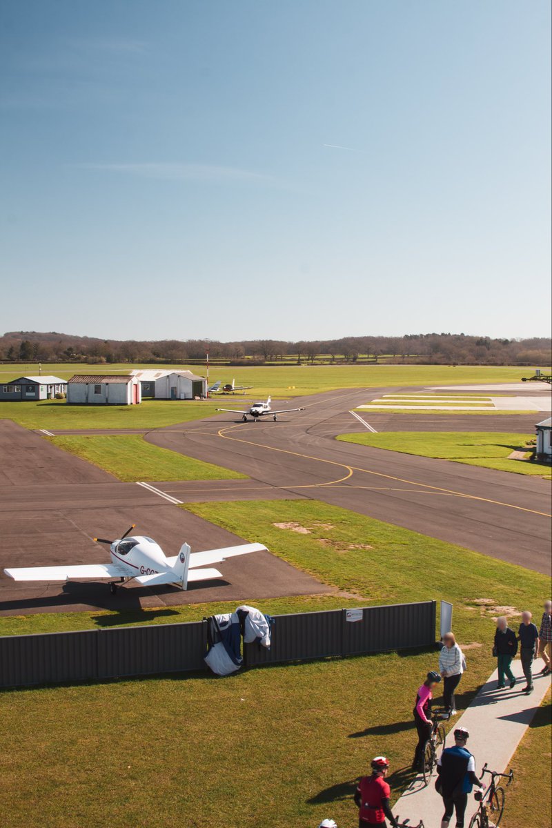 Wolverhampton Halfpenny Green Airport tweet media