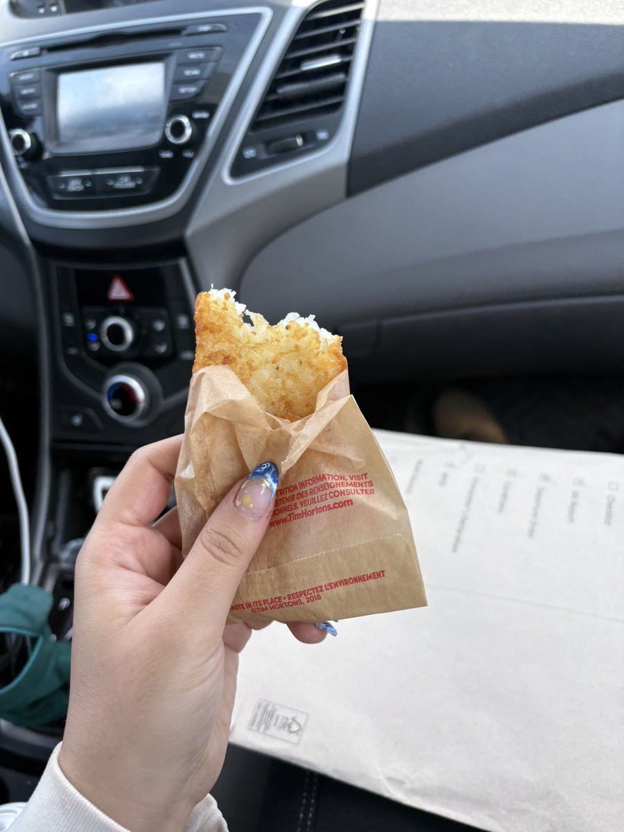 Morticia Addams 🇮🇷 tweet media