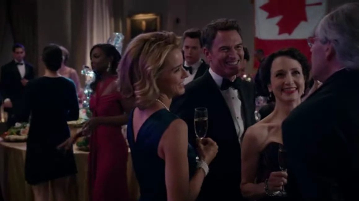 fields_zamya's tweet image. Elizabeth and Henry's matching outfits #madamsecretary #elizabethmccord #téaleoni #henrymccord #timdaly #formalwear #timéa #relationshipgoals #teammccord