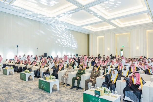 alahsahealth's tweet photo. ضمن أعمال منتدى الشرقية للاستثمار الصحي الذي تنظمه @moh_eastern استعرضت #صحة_الأحساء الفرص الاستثمارية الصحية والمقومات الجاذبة للاستثمار في المحافظة، انسجامًا مع استراتيجية وزارة الصحة لتعزيز الشراكات الاستثمارية والارتقاء بجودة الرعاية الصحية. https://t.co/4RFfluj6N9