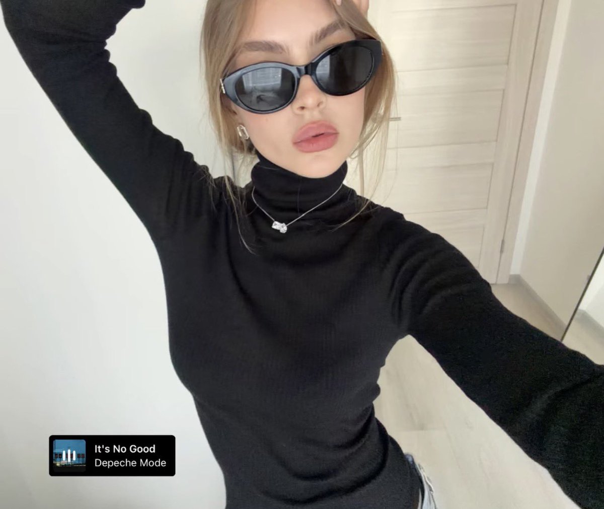 lilrevie's tweet photo. ⠀ ⠀ ⠀ ⠀ ⠀
⠀ ⠀ ⠀ 
            ⠀       ⊹  𝒾 𝘩𝑎𝘷𝑒 𝘢𝓁𝓁 𝘵𝒽𝘦 𝓉𝘪𝑚𝘦 𝒾𝘯 𝓉𝘩𝑒
                       𝘸𝑜𝘳𝓁𝘥 𝓉𝘰 𝑚𝘢𝑘𝘦 𝑦𝘰𝑢 𝘮𝒾𝘯𝑒. 
                          #PHUPRPG.  ◞   ⎯⎯⎯

⠀ ⠀ ⠀ https://t.co/yOBvTeOmWU